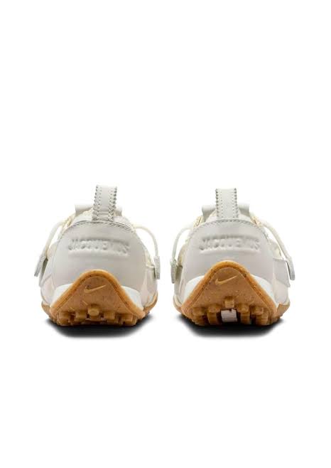 Nike Moon SP Jacquemus Soft Pearl